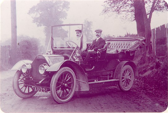 Photo:Mr Davis, water engineer with the NCWO, en route to Papplewick Pumping Station in a chauffeur driven Humber, 1915