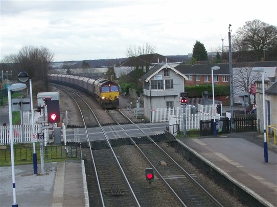Photo:Coal train approaching Worksop station from the west