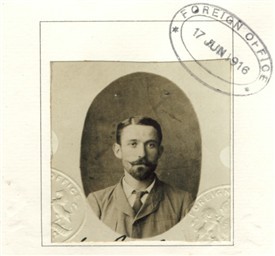 Photo:Redmond Barton cafferata - Passport photo June 1916