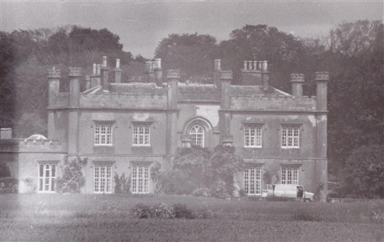 Photo:Wiverton Hall from the south west.