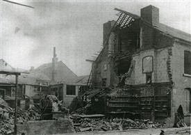 Photo:Newthorpe Street, Nottingham, following a Zeppelin Raid on the city on 23rd Sept 1916