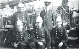 Photo:MWUDC firemen circa 1940s