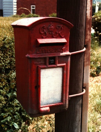 Photo:Telephone poll-mounted 'Lamp Box' at Winkburn, 1985